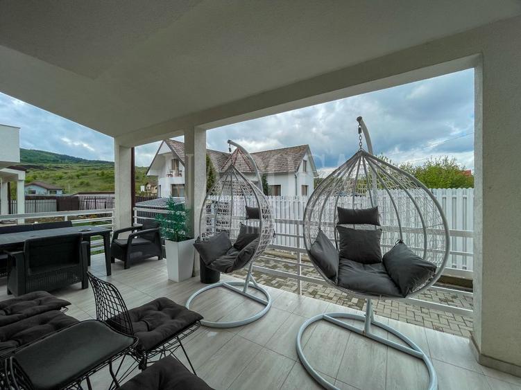 Casa 5 camere de vanzare in Chinteni
