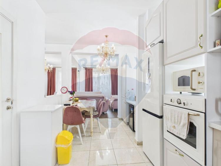 Casa familiala 5 camere, 4 bai, complex nou, Otopeni