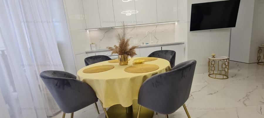 STATIUNEA  MAMAIA  -  2 CAMERE  PRIMUL  RAND  LA  MARE  MOBILAT  UTILAT  LUX