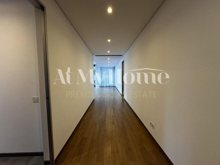Apartament MODERN cu 4 camere, mobilat partial,finisaje lux, parcare,80mp terasa