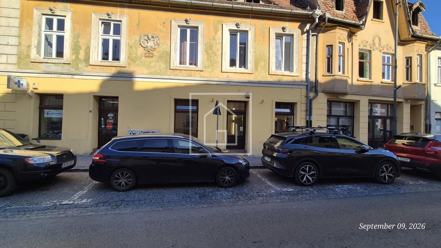 Spațiu comercial renovat, vitrine stradale, ultracentral Sibiu