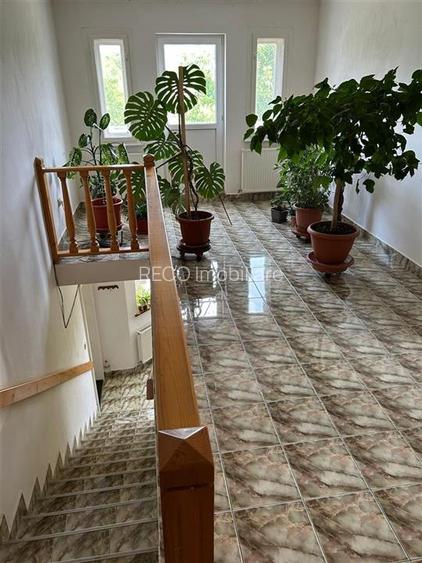RECO Casa 5 camere zona Oncea - 12