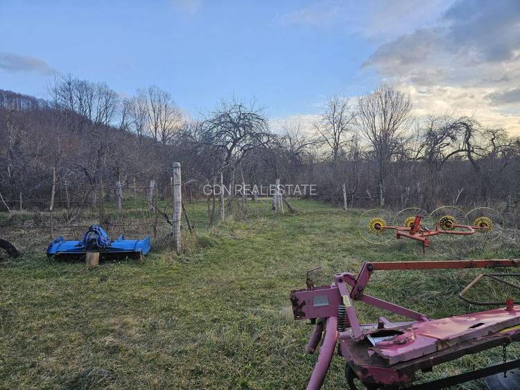 Casă cu 4 camere, suprafață 110 mp + teren 2.200 mp, Vărzarii de Jos - 10