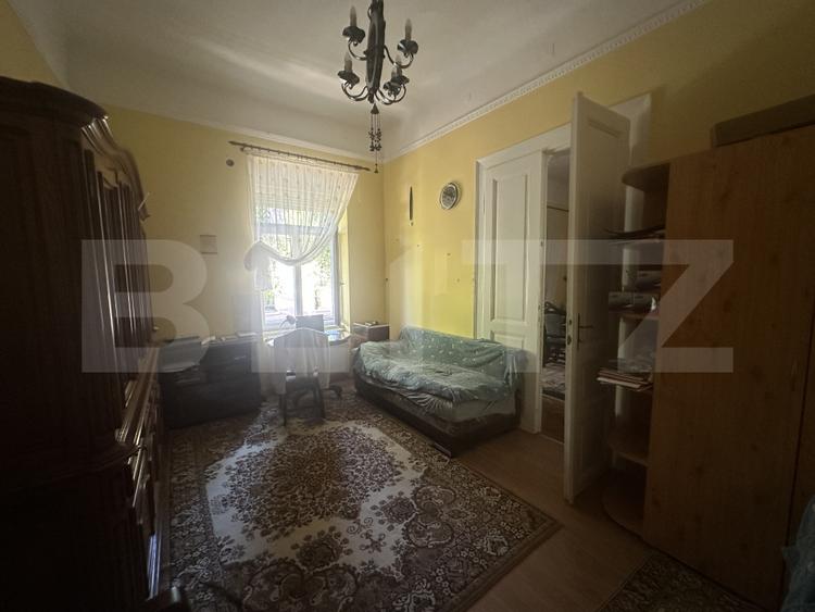 Casă cu două apartamente, 221 mp, zona Semicentral
