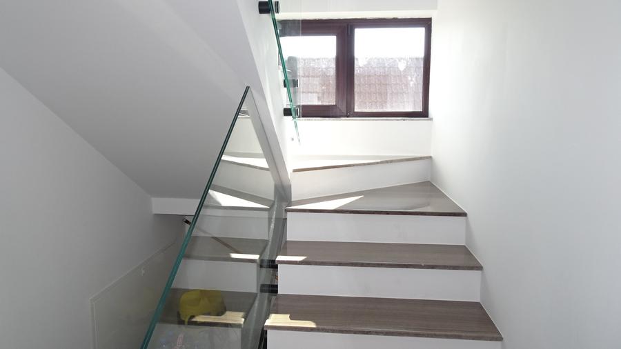 Vand casa noua in Deva, D+P+M, zona Zavoi, suprafata totala de teren 942 mp,
