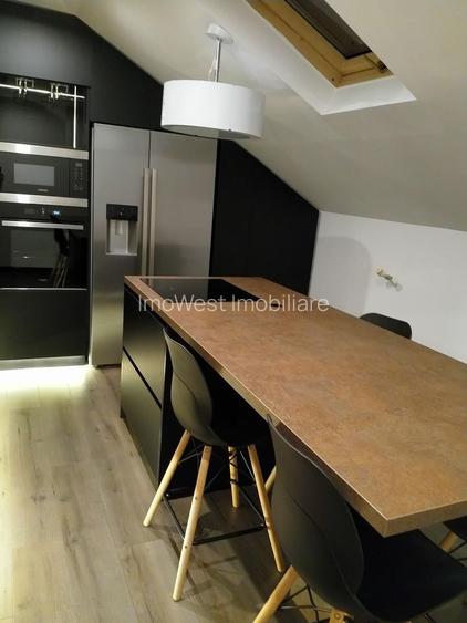 Casa S+P+E+M | 605 mp utili | 10 camere | 3 bucatarii | 4 bai | 3 terase | Garaj