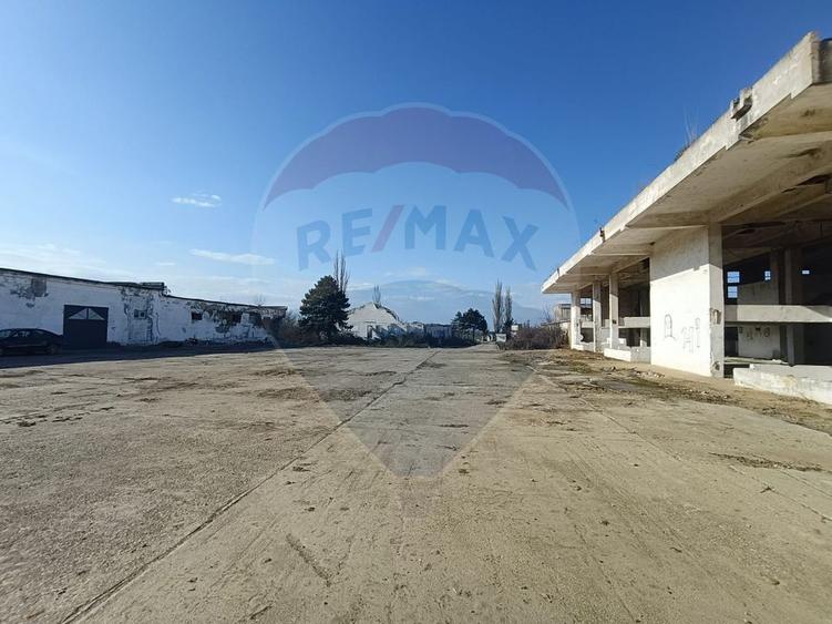 Spațiu industrial de 5,000mp de vânzare TULCEA 24.000MP intravilan