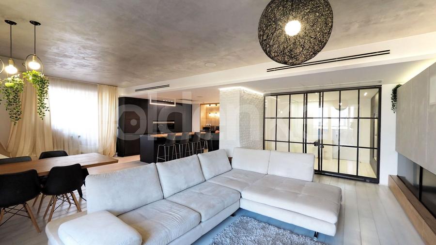 Penthouse ultra-modern | 5 camere, 3 bai | vedere panoramica | 552mp