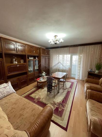 Apartament 2 camere decomandat Pacurari etajul 1
