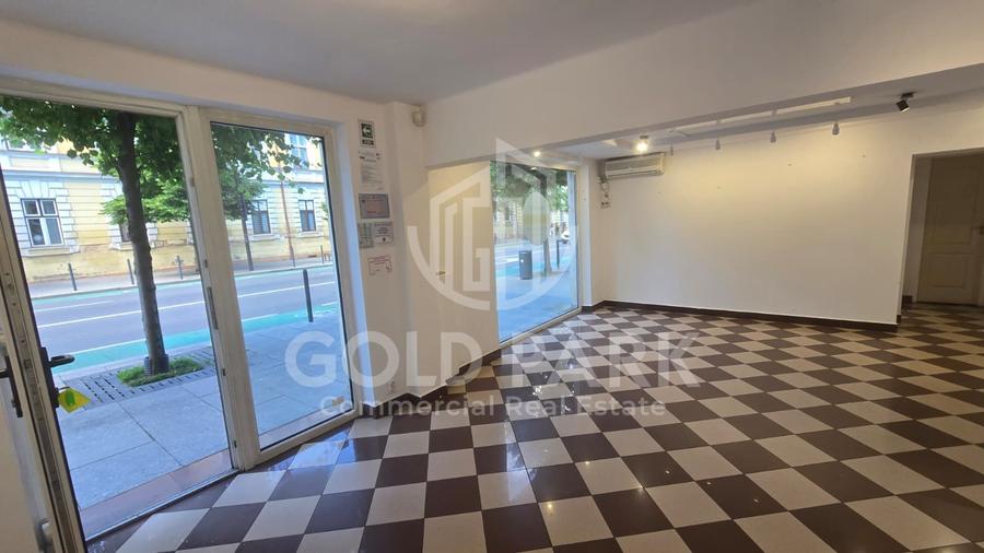 Spatiu Comercial - Ultracentral - Vitrina la Strada