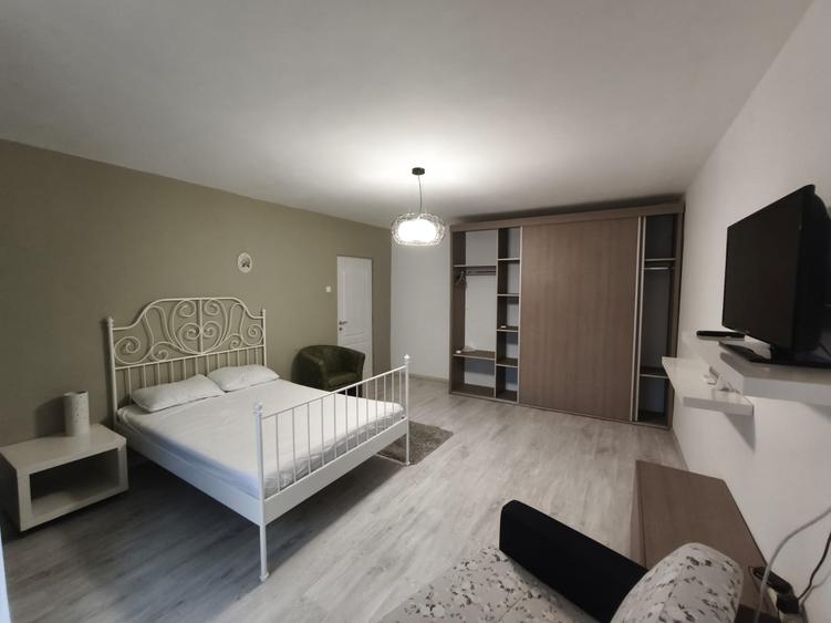 Garsoniera frumoasa in bloc de apartamente zona Pod Butelii