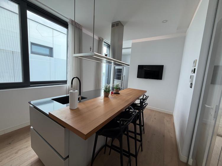 Penthouse in Cortina Herăstrău,acces din lift,3 parcări incluse