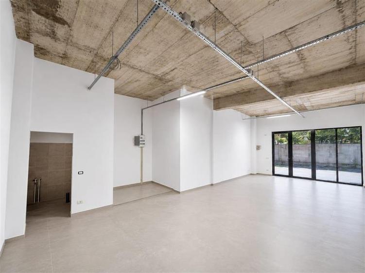 Proprietar, spatiu comercial, 64 mpu , finisat, 2023, lMEGA IMAGE