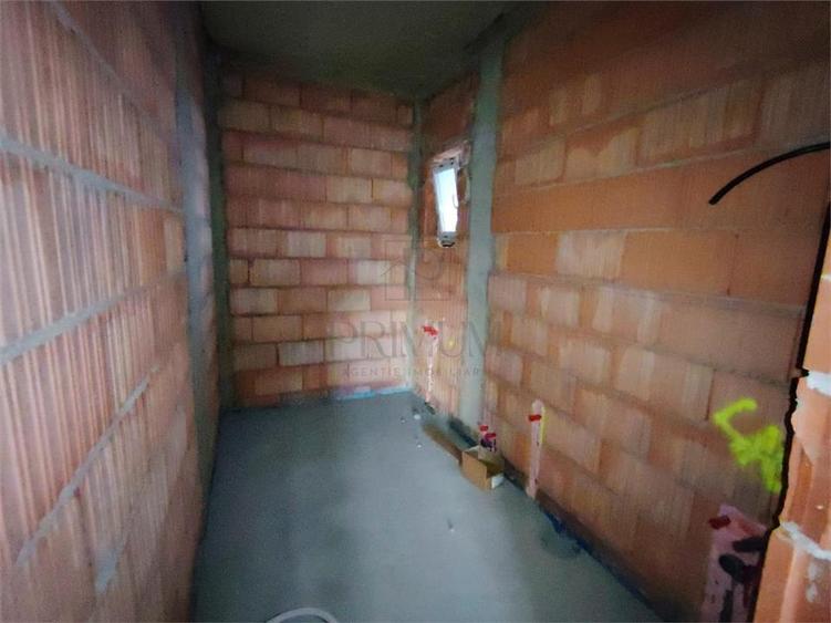 Duplex despartit prin baie - teren 380 mp - toate utilitatile