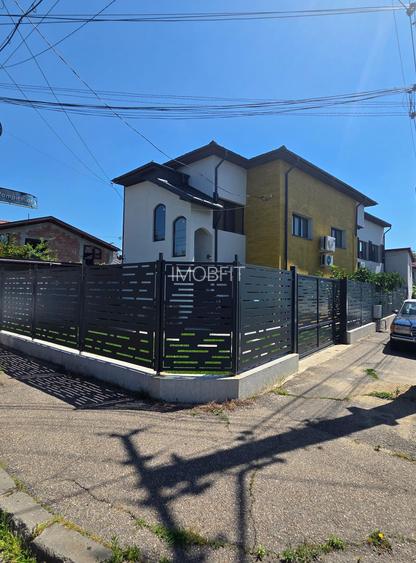 CASA DE VANZARE  / Ideala pentru clinica, birou sau de locuit - 2