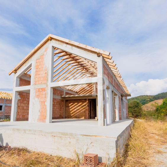 Casă în stil chalet, la baza Dealului Lempeș 175 mp utili/teren 525 mp