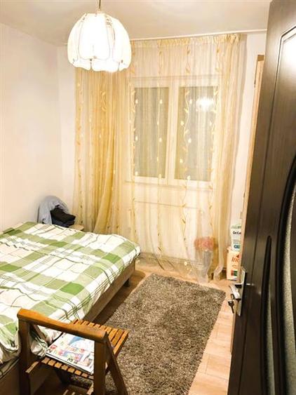 Apartament 2 camere, renovat partial, centrala termica noua, balcon inchis. Zona