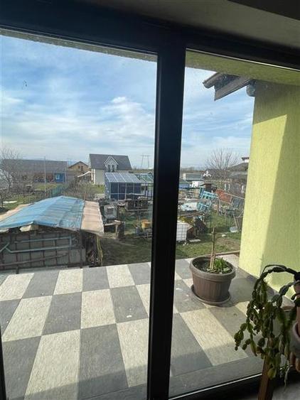 Casa solida, 4 dormitoare, 3 bai, 280 mp construiți, teren 1100 mp – Stupin