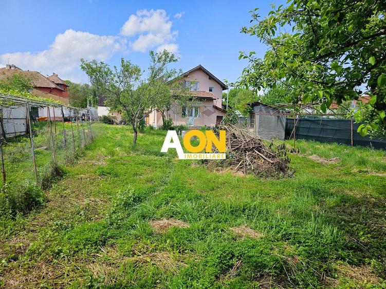 Casa S+P+M, 5 camere, 955 mp teren, zona Centru