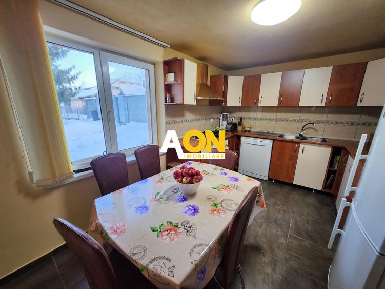 De vanzare casa 6 camere 8142 mp teren in Oarda de Sus