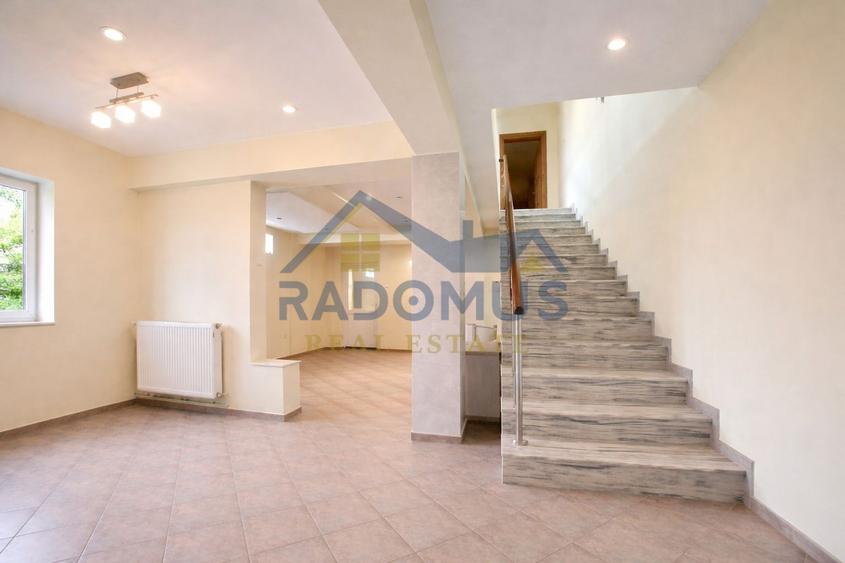 Casă + Spațiu comercial -218 mp utili- Intersecție circulata -Trifazic