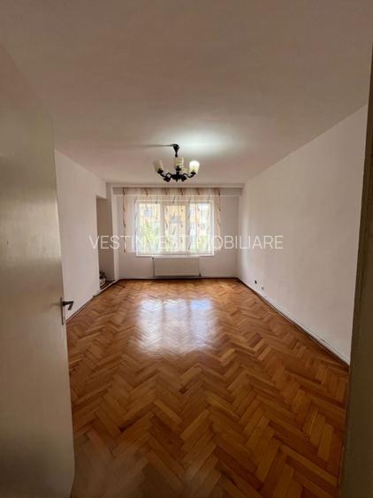 Apartament 4 camere 2 bai Central - 7