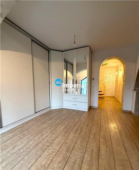 Vila / Spatiu 5 cam. Garaj, Beci, regie proprie, 200 mp, Tudor Neculai Valea Ad