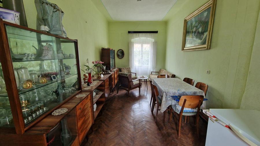 🏡 De vânzare – Casă boierească, Sat Giulvăz (jud. Timiș)- 717