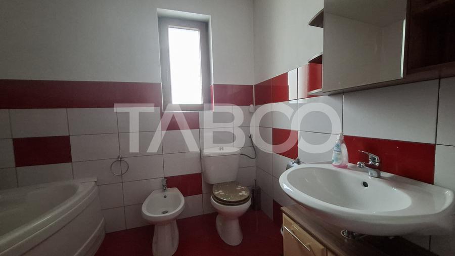 COMISION 0% Casa individuala de vanzare cu gradina acces auto si garaj