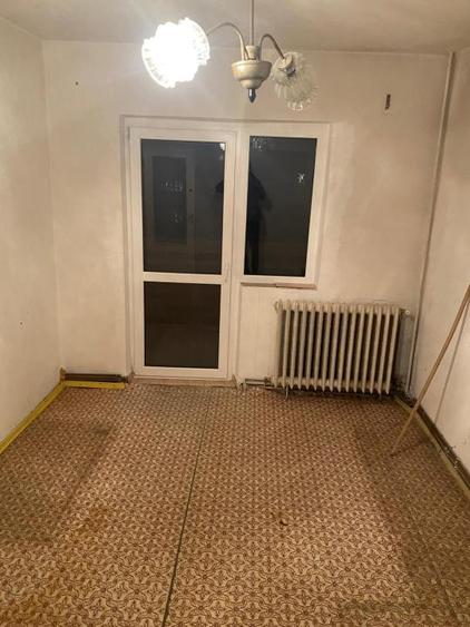 Apartament cu 2 camere decomandate,etaj intermediar,cartier Zorilor