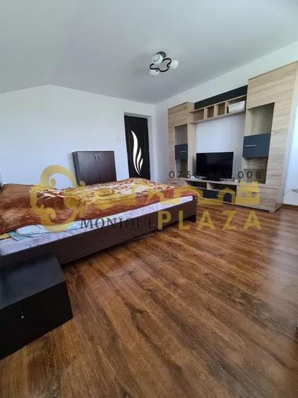 Casa spatioasa | 2 Terase | Balcon | 4 Dormitoare | Cabana | Gazon |
