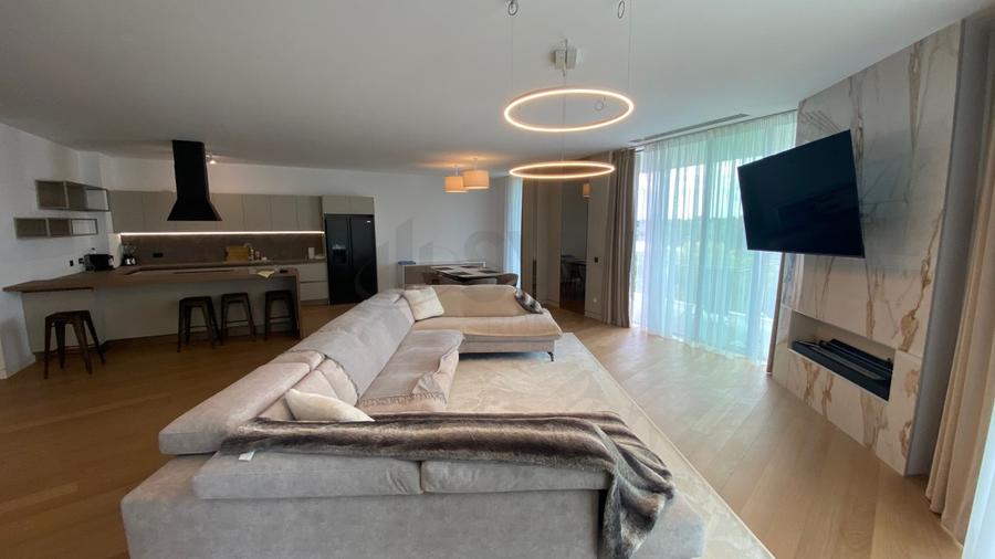 REA1015417 Penthouse 4 camere Parc Verdi