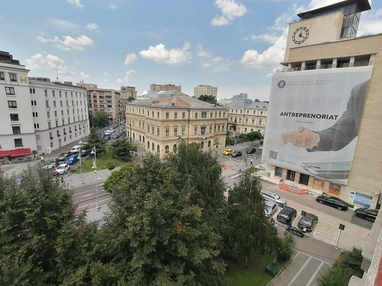 2 camere Calea Victoriei // 2 balcoane // bloc anvelopat fara risc seismic