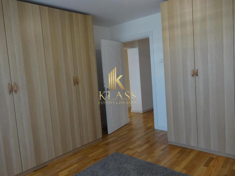 Apartament de inchiriat cu 3 camere- Bd. Decebal