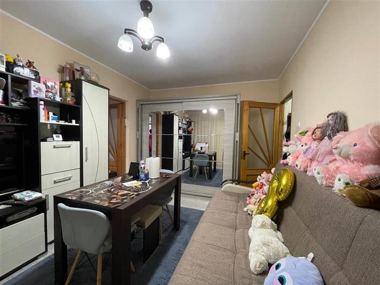 Apartament cu 2 camere de vanzare zona Alunisului Tulcea