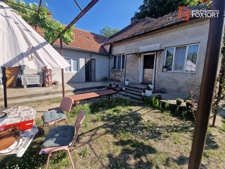 Casa individuala cu 3 camere si teren de 647 mp in Mosnita Veche