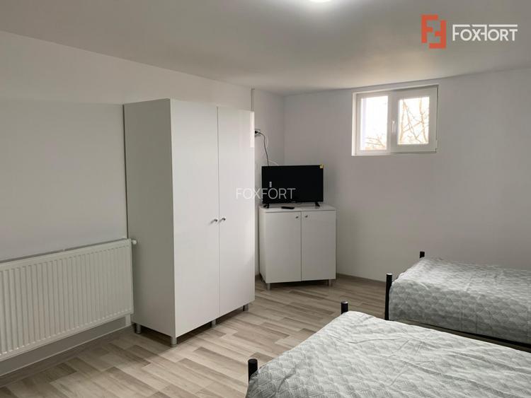 Casa individuala cu 16 camere de inchiriat, zona Sag - 20