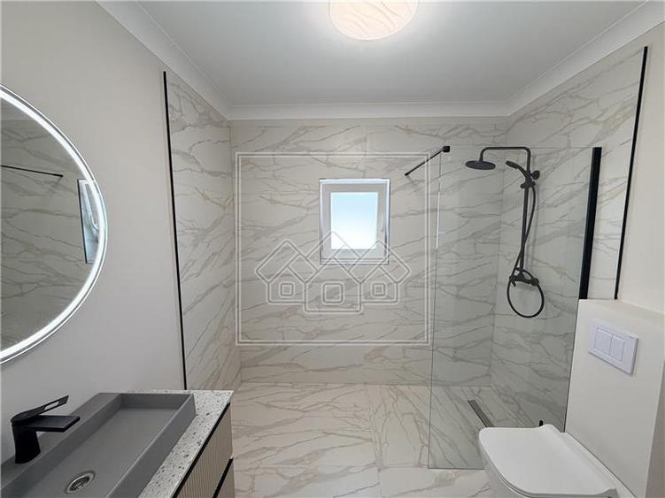 Apartament 3 camere de vanzare, loc de parcare inclus - Doamna Stanca