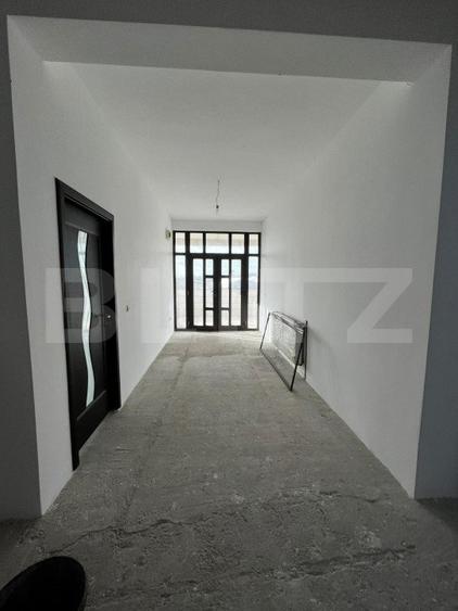 Oportunitate!!!Cladire 600 mp, teren 500 mp, Targoviste