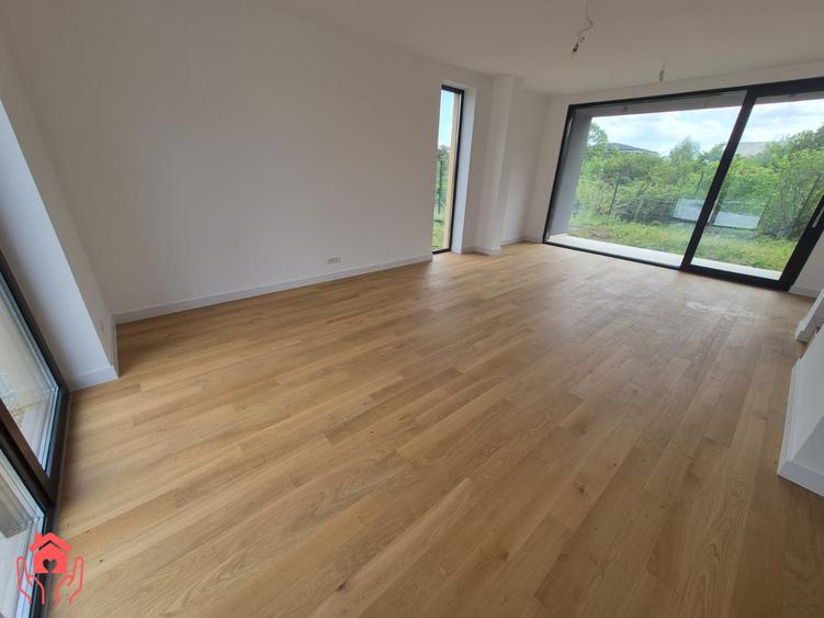 METROU LAMINORULUI (The Meadows)- Vila cu vedere catre lac, libera, comision 0%