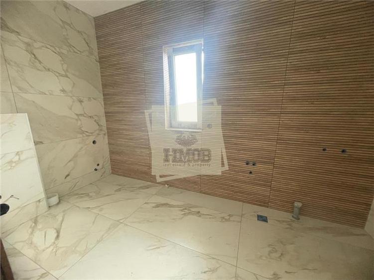 Apartament nou cu 3 camere balcon si parcare Doamna Stanca