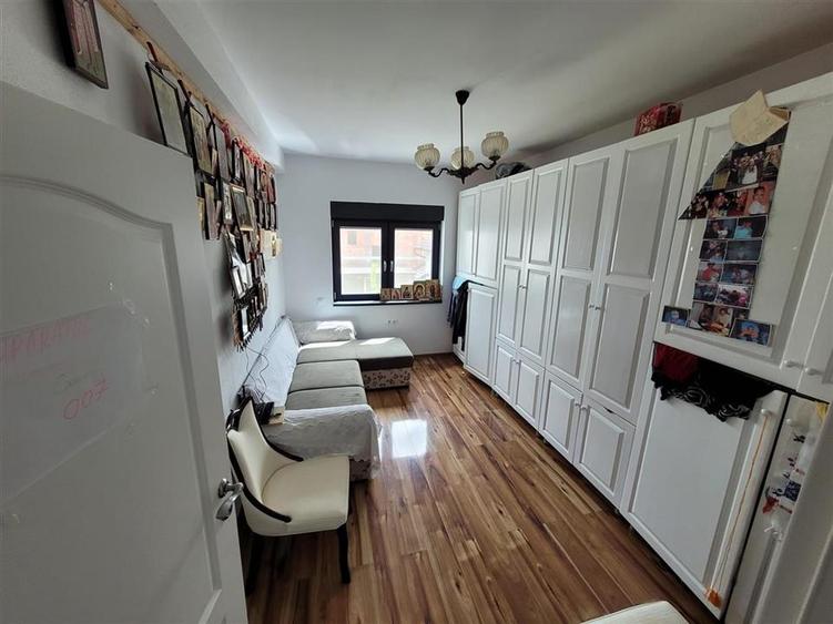 Casa moderna tip triplex 4 camere zona Selimbar