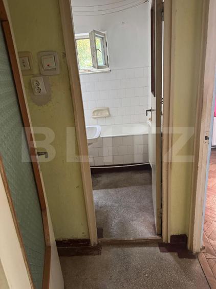 Apartament 2 camere de vânzare, 51 mp, zona Eminescu