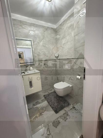 Apartament de 3 camere Ultrafinisat, 80mp, parcare inclusa, zona Vivo