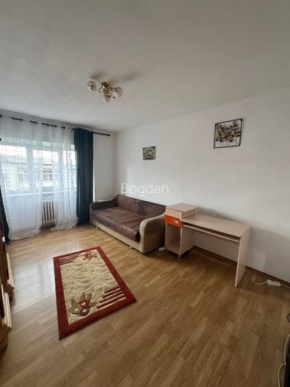 Apartament 3 Camere zona Gări, lasi, de Inchiriat - 10