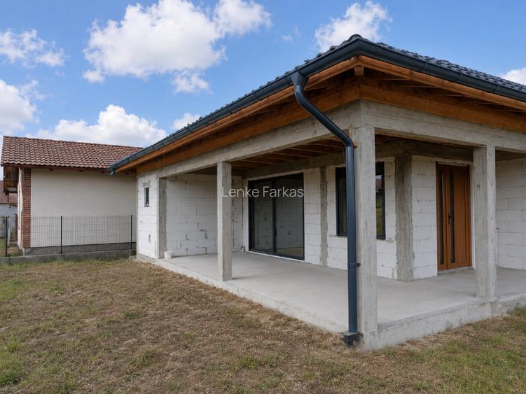 Casă nouă, pe un singur nivel, cu teren generos – Solovăstru, aproape de Reghin - 7