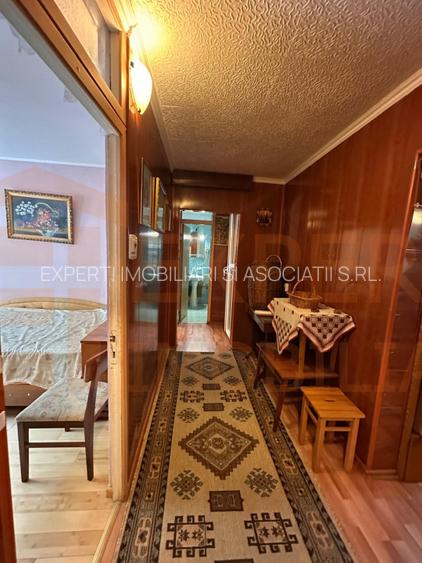 Apartament 4 camere de vânzare în Poarta 6, etaj intermediar - 14