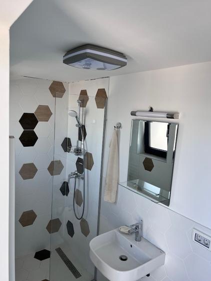 Apartament 2 cam Mamaia Centru, lângă Hotel Iaki Terasă 50mp, Garaj, Vedere Lac