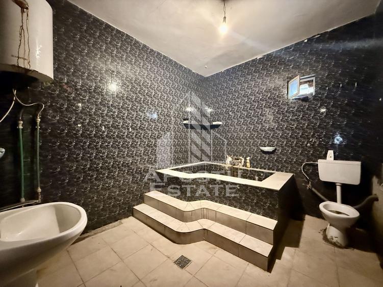 Casa individuala, teren 694mp, toate utilitatile, zona Balcescu