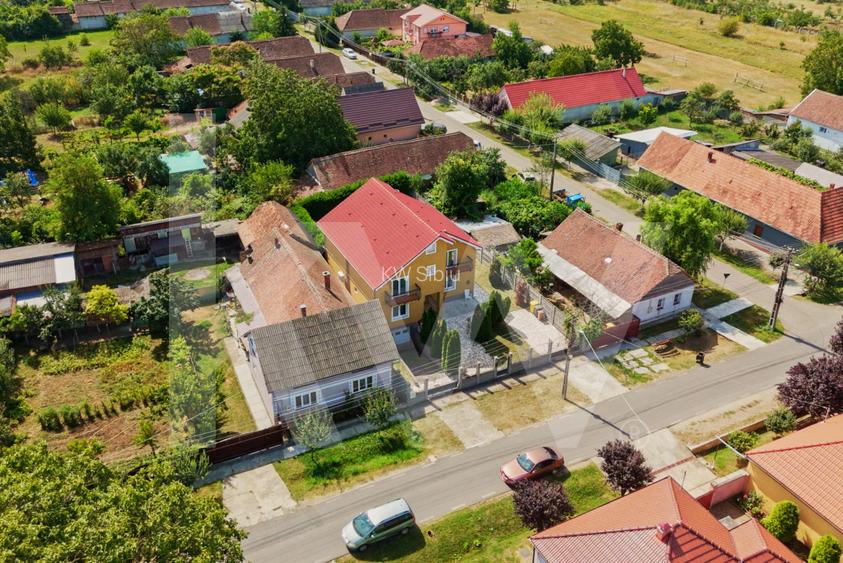 Vila cu 5 dormitoare și grădină generoasă, perfectă pentru familia ta! - 3